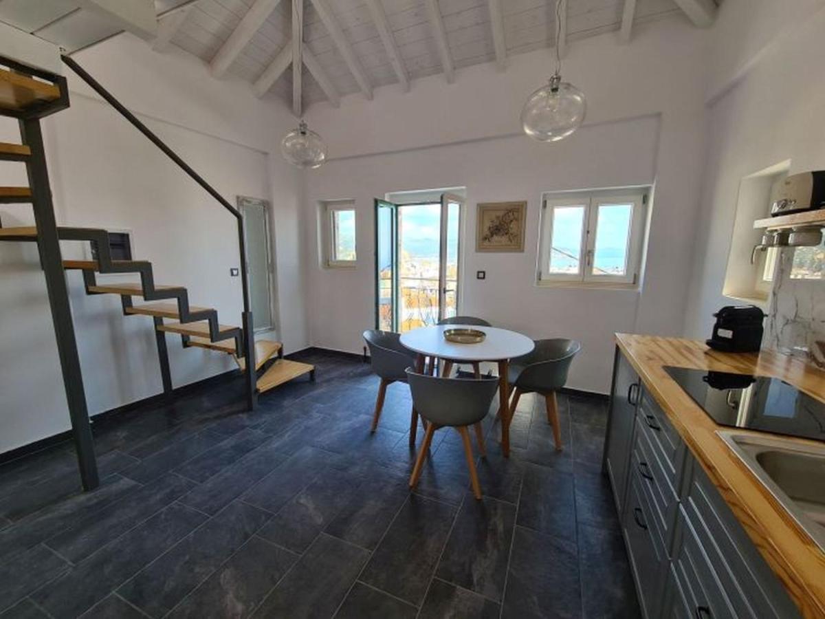 Gythio Townhouse Leilighet Eksteriør bilde