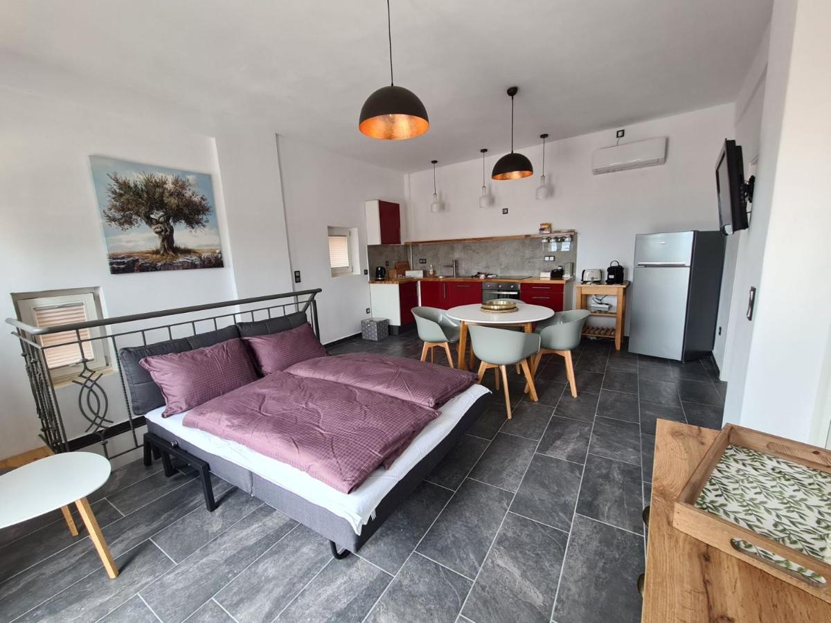 Gythio Townhouse Leilighet Eksteriør bilde